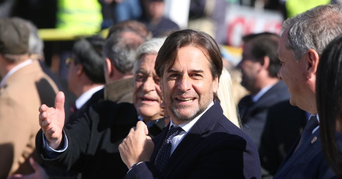 Lacalle Pou En Acto Por Declaratoria De La Independencia