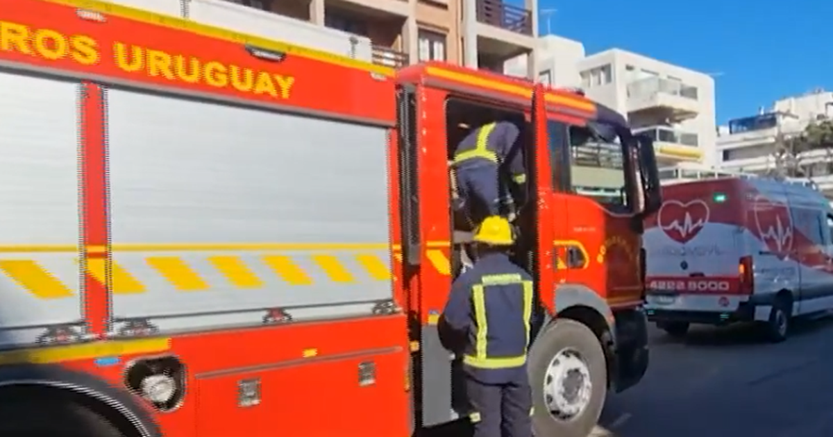 Un trabajador está grave tras caer de un tercer piso mientras colocaba