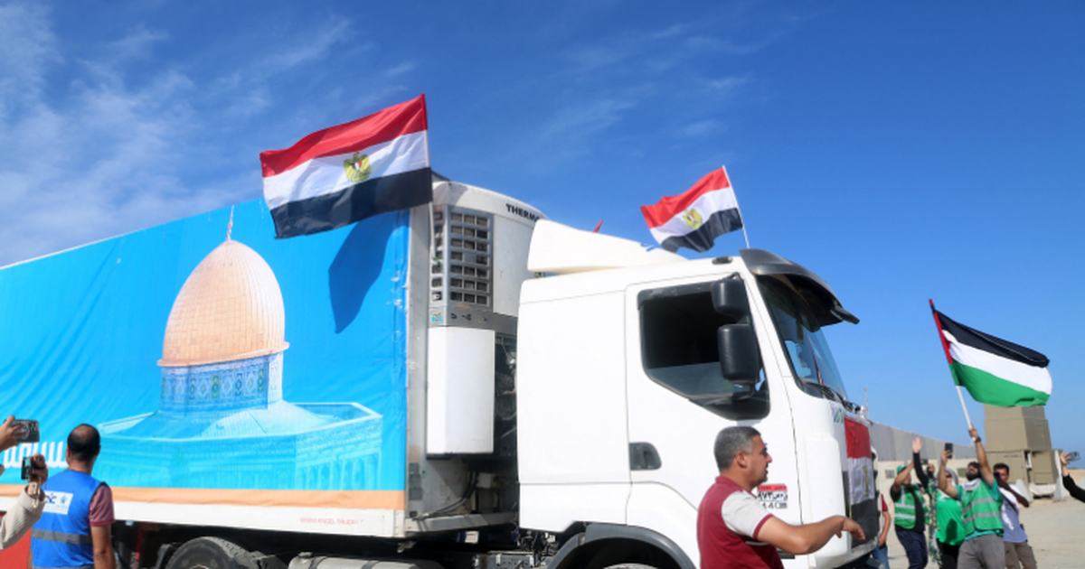 Primer Convoy De Ayuda Humanitaria Entr En Gaza