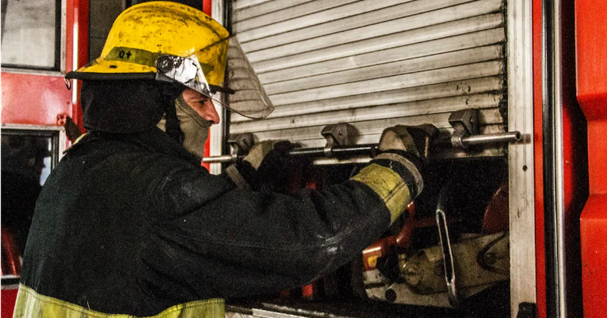 Incendio en Parque del Plata Bomberos halló un cuerpo carbonizado