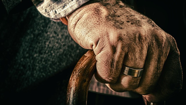 El impacto de la ola de calor en los adultos mayores: a qué señales estar atento y cómo actuar