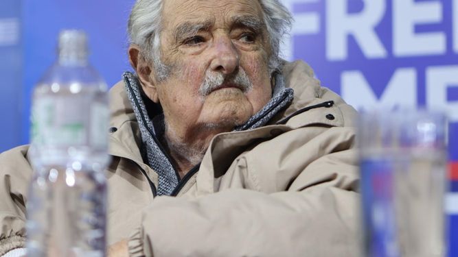 José Mujica dijo que el FA no hizo una reforma de la seguridad social por las contradicciones que tenían