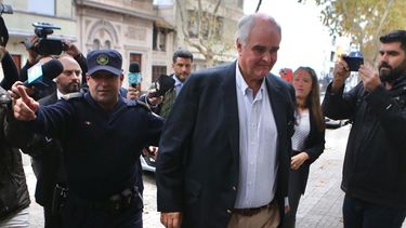 El senador Gustavo Penadés.