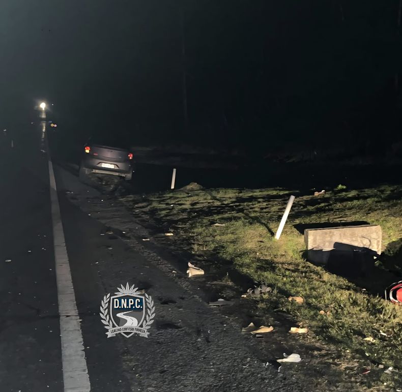 Una mujer murió tras un choque frontal entre una moto y un auto en ruta 11, Canelones