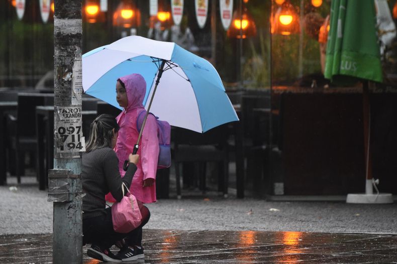 Inumet emitió alerta amarilla por tormentas fuertes para el norte del país