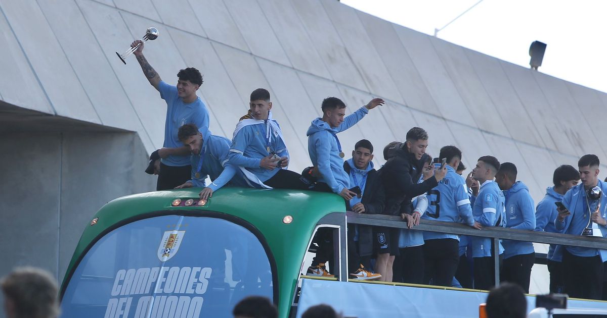 Beatriz Argimón recibió a la selección uruguaya de fútbol sub-20