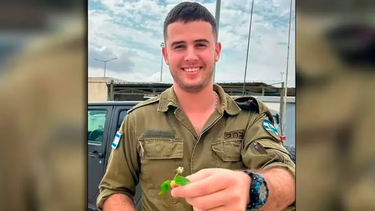 El joven de 19 años cumplía con el servicio militar cerca de la Franja de Gaza cuando fue capturado.