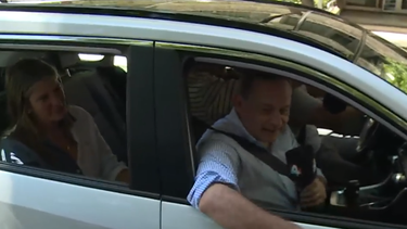 Álvaro Delgado repitió su cábala y otra vez fue movilero de Canal 4