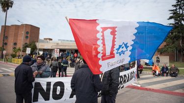 Presidente de Fancap valoró el compromiso del gobierno de no reducir fuentes laborales en el pórtland