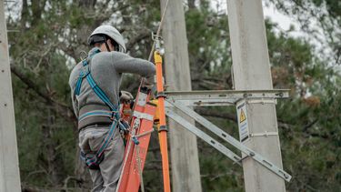 UTE emitió comunicado explicando los motivos del apagón: Se produjo una falla en el sistema de alta tensión