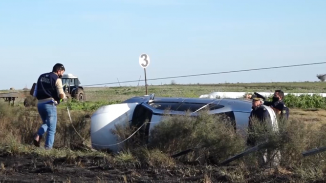 Una mujer murió tras chocar su vehículo contra una columna