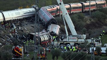 ¿Qué provocó el choque de trenes en España que dejó al menos 68 muertos? Esto respondieron las autoridades