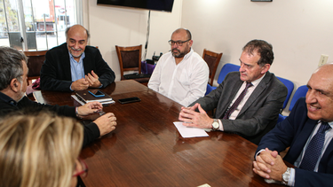 Cabildo Abierto se reunió con representantes del Partido Independiente.