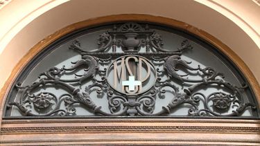 Docentes y funcionarios universitarios no integran grupo de prioridad