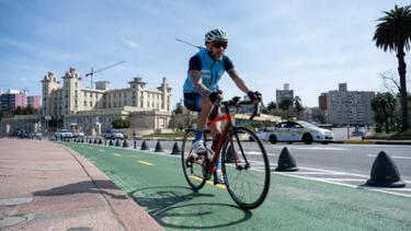 Nueva ciclovía en la Rambla.