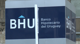 BHU.