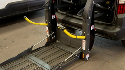 Reclamos por falta de taxis accesibles en Montevideo: hay solo tres en funcionamiento