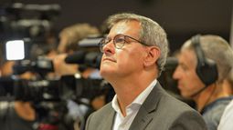 ¿Entregaron una Ferrari nueva o chocada? El cruce entre gobierno y oposición