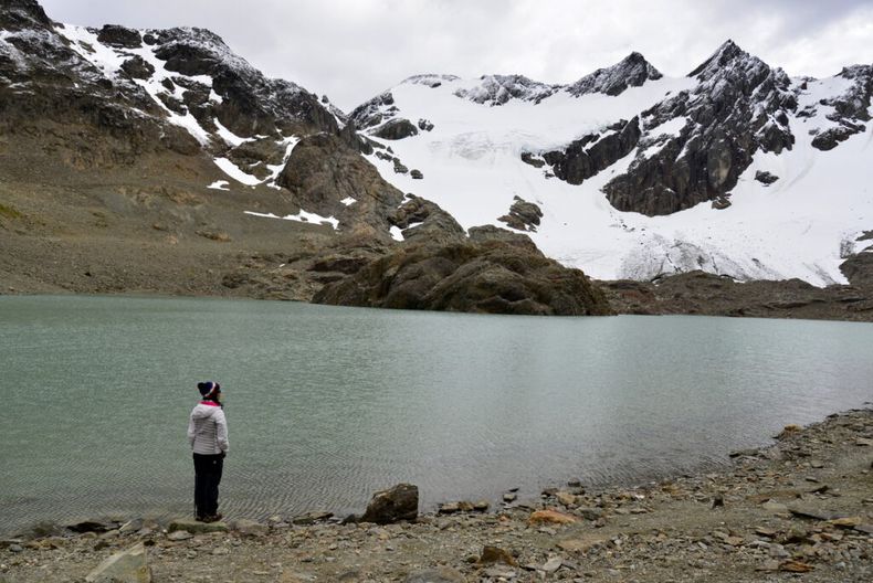 Murió una mujer uruguaya de 25 años durante una excursión en un glaciar de Tierra del Fuego