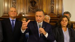 Álvaro Delgado no renuncia al Senado: pidió licencia y prevé intervenir en discusiones legislativas