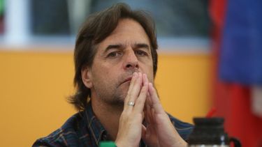 El 49% de los uruguayos aprueba la gestión de Lacalle Pou