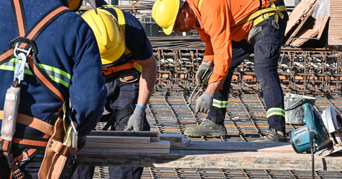 Trabajadores migrantes cotizantes a BPS son más del doble que en 2017; argentinos y cubanos encabezan la lista
