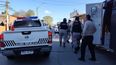 Otra vez en la misma esquina de Marconi: tres delincuentes asaltaron a un automovilista