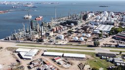 Paro del 8M podría afectar la refinería de La Teja