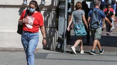 COVID-19 en Uruguay: 13 fallecimientos y 4.136 casos nuevos