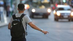 ¿Cómo funcionarán el transporte y las oficina públicas el 24 y 25?