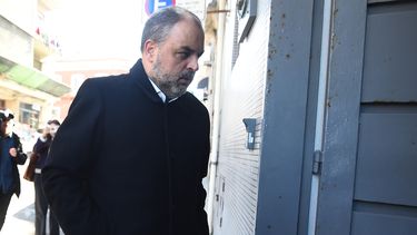 Imputaron a Charles Carrera por fraude, falsificación ideológica y uso indebido de información privilegiada