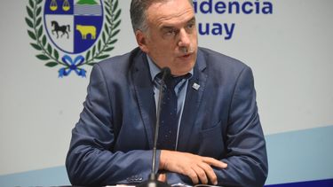 Yamandú Orsi dijo que no le molestaron las críticas por acudir al portaaviones: La libertad antes que nada