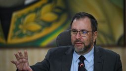 Canciller de Venezuela arremetió contra Orsi y lo invitó a ocuparse de los asuntos de Uruguay