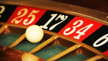 Ludopatía e inversiones: ¿Cómo inciden en la conducta y qué comparten?