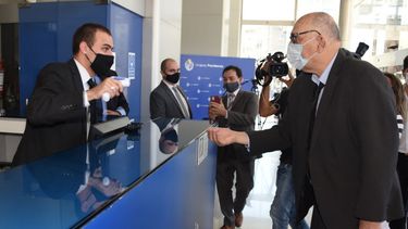 Carámbula se reunió con Lacalle Pou y habló de la llegada de las vacunas
