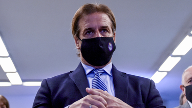 Lacalle Pou estudiará otorgar incentivos económicos a mujeres