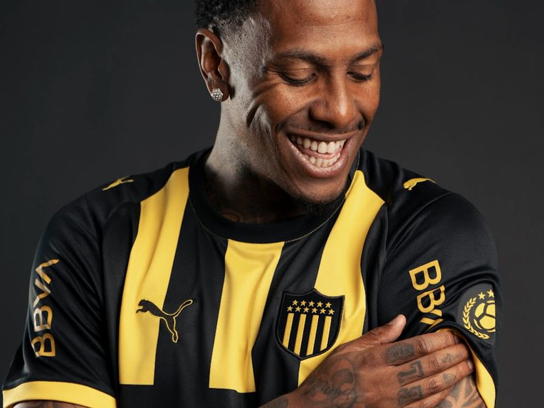 Abel Hernández viajará a España a realizarse un tratamiento de medicina regenerativa