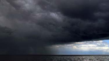 Miércoles de lluvias, tormentas y cielo cubierto: Inumet advirtió a la población por precipitaciones