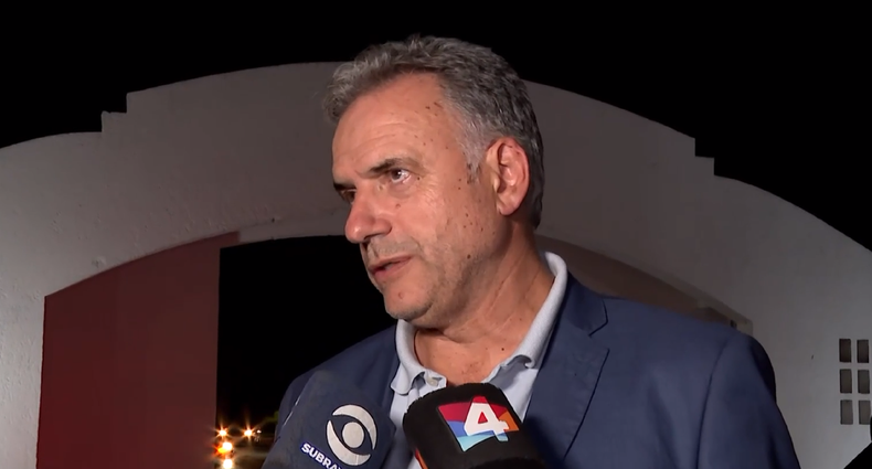 Yamandú Orsi afirmó que el gobierno no prevé cambios en impuestos en el corto plazo