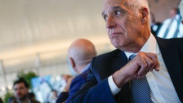 Carlos Negro se comprometió a buscar una solución definitiva al problema del pago del servicio 222