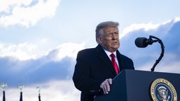 ¿Dónde pasó Trump su primer día tras dejar el cargo?