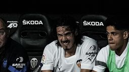 Edinson Cavani salió sentido y enciende la alarma en Uruguay