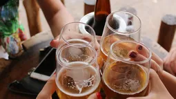 Los bares de Montevideo se resisten a desaparecer frente a la competencia y los cambios culturales