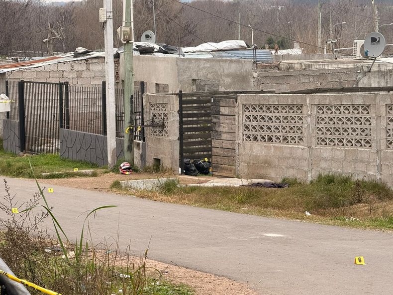 Quíntuple homicidio en El Monarca: la Policía identificó a los cuatro presuntos atacantes