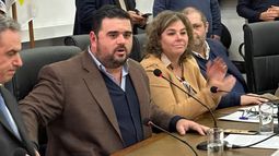 Nicolás Olivera dijo que las 19 intendencias fueron abroqueladas a negociar con el Gobierno