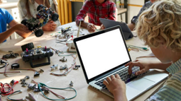 Ceibal capacitó 80.000 estudiantes en inteligencia artificial.