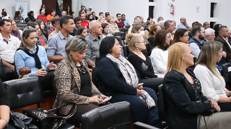 Brasileños estudian español en Quaraí.