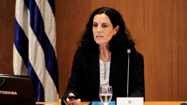 La ministra de Economía, Azucena Arbeleche