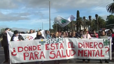 Trabajadores de la salud mental se movilizaron por la pérdida de más de 500 puestos de trabajo