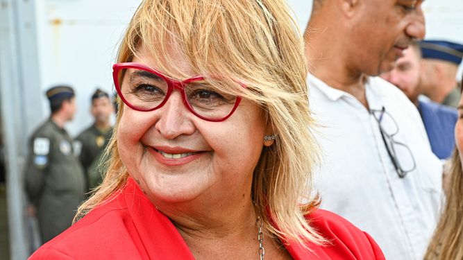 Sandra Lazo señaló que se estudia qué hacer con lo ya construido por el astillero Cardama
